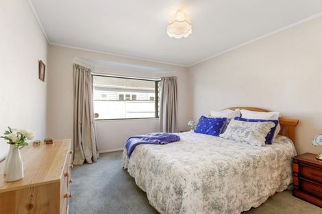 Photo of property in 62a Oxford Street, Tawa, Wellington, 5028