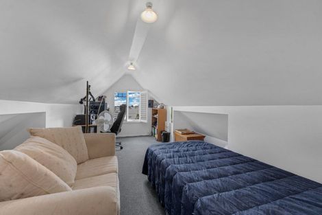 Photo of property in 31b William Bond Street, Stanley Point, Auckland, 0624