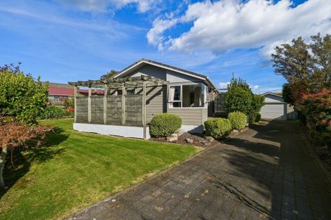 Photo of property in 37 Basley Road, Owhata, Rotorua, 3010