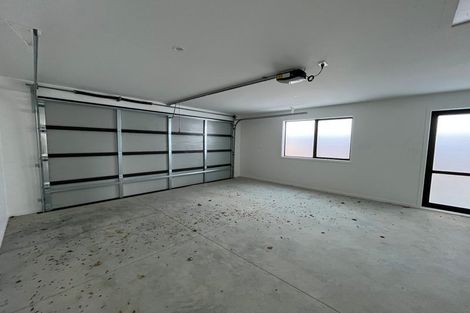 Photo of property in 6 Redfern Way, Pyes Pa, 3112