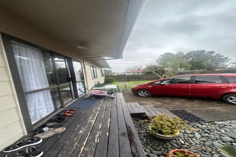 Photo of property in 2/160 Porchester Road, Papakura, 2110