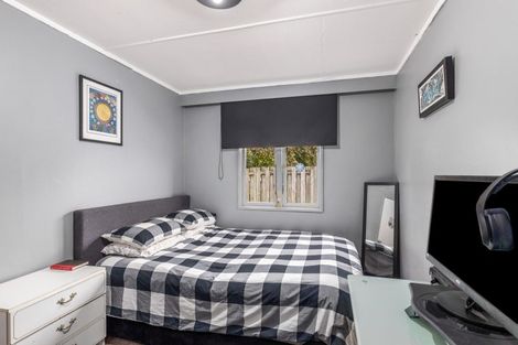 Photo of property in 46 Fitzroy Road, Fitzroy, New Plymouth, 4312