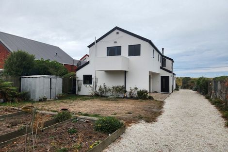 Photo of property in 411 Marine Parade, South New Brighton, Christchurch, 8062