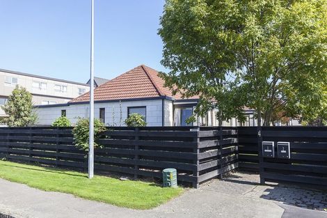 Photo of property in 4/4 Broadbent Street, Riccarton, Christchurch, 8041