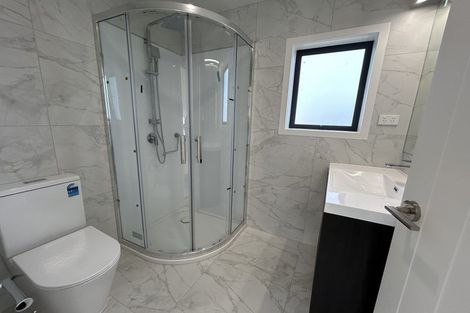 Photo of property in 320 Triangle Road, Massey, Auckland, 0614