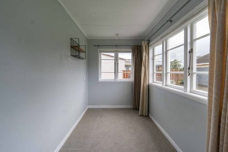 Photo of property in 48 Braid Road, St Andrews, Hamilton, 3200