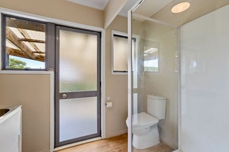 Photo of property in 331 South Head Road, South Head, Helensville, 0874