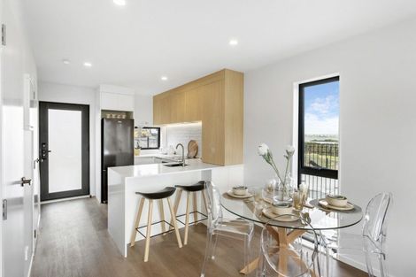 Photo of property in 8/4 Ngaroma House Drive, Hobsonville, Auckland, 0616