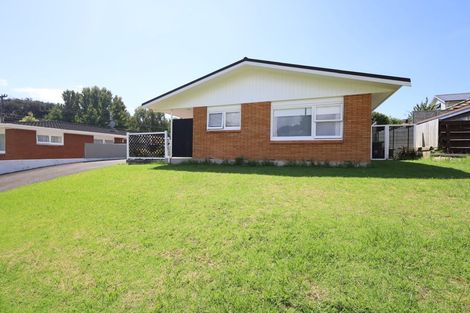 Photo of property in 1 Chevron Drive, Bellevue, Tauranga, 3110
