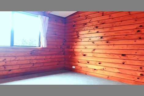 Photo of property in 49 Larnoch Road, Henderson, Auckland, 0610