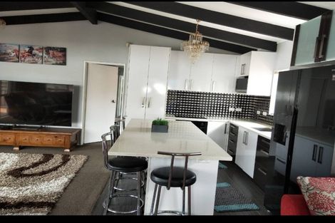 Photo of property in 57c Kamara Road, Glen Eden, Auckland, 0602