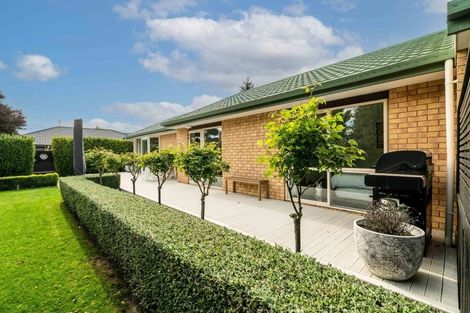 Photo of property in 10 Peel Close, Rolleston, 7614