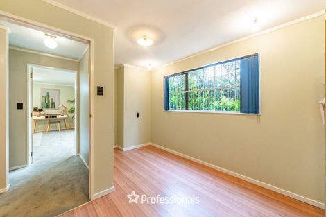 Photo of property in 6 Cassis Place, Crofton Downs, Wellington, 6035