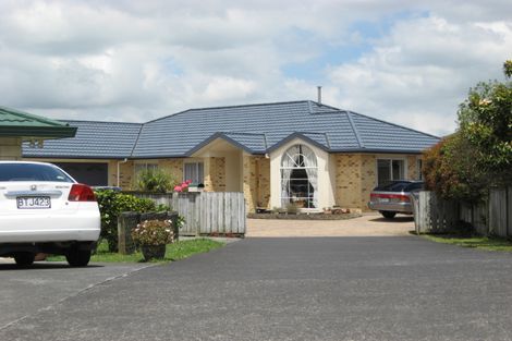 Photo of property in 11 Oakwood Place, Pukekohe, 2120