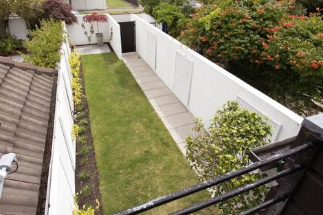 Photo of property in 94b Aikmans Road, Merivale, Christchurch, 8014