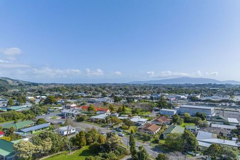 Photo of property in 18 Utauta Street, Waikanae, 5036