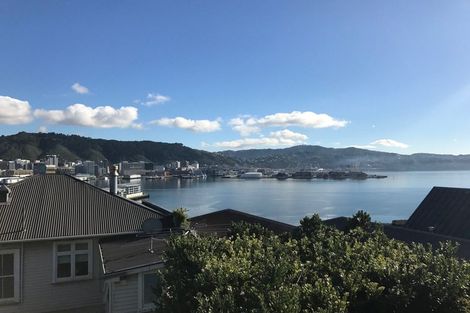 Photo of property in 16 Mcfarlane Street, Mount Victoria, Wellington, 6011