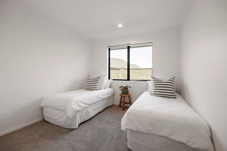 Photo of property in 12 Lewis Way, Cambridge, 3434