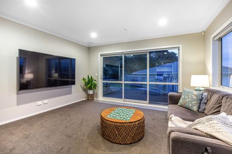 Photo of property in 136 Navigation Drive, Whitby, Porirua, 5024