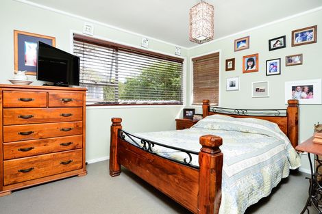 Photo of property in 49a Helena Street, Massey, Auckland, 0614