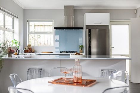 Photo of property in 184 Mark Avenue, Grenada Village, Wellington, 6037