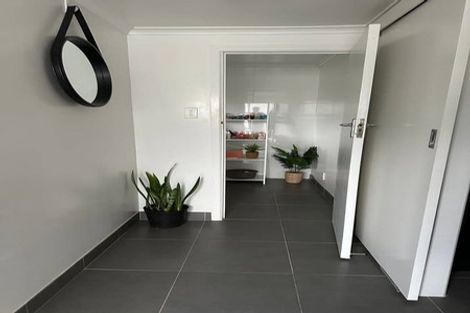 Photo of property in 1/49 Litten Road, Cockle Bay, Auckland, 2014