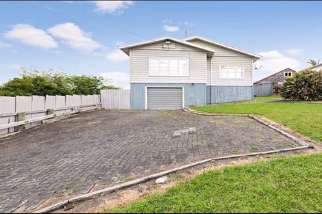 Photo of property in 4122 Great North Road, Glen Eden, Auckland, 0602