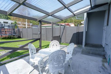 Photo of property in 5a Maire Street, Wainuiomata, Lower Hutt, 5014