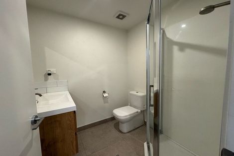 Photo of property in 18 Otaimako Place, Mangere, Auckland, 2022