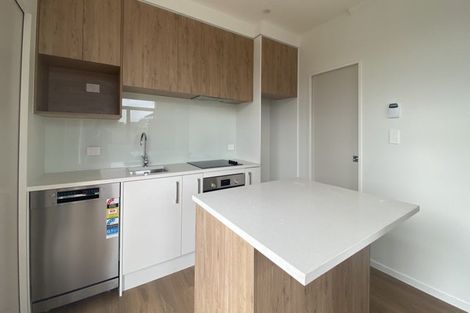 Photo of property in 14/2 Moor Avenue, Te Atatu Peninsula, Auckland, 0610