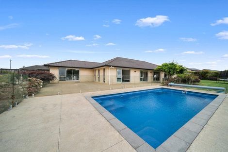 Photo of property in 127 Mcrobbie Road, Kingseat, Papakura, 2580