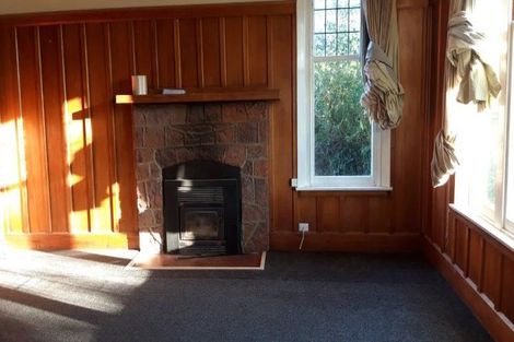 Photo of property in 27 Avonhead Road, Avonhead, Christchurch, 8042