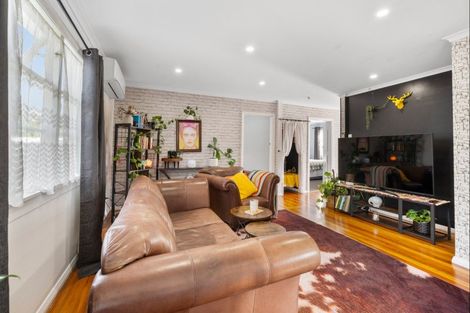 Photo of property in 2/5 Tokomaru Street, Welbourn, New Plymouth, 4312