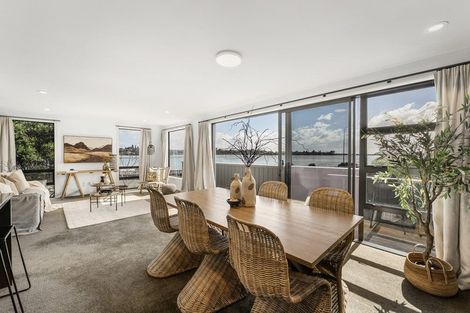 Photo of property in 7/144 Third Avenue, Tauranga, 3110