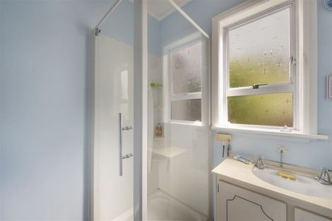 Photo of property in 216 Fox Street, Hamilton East, Hamilton, 3216