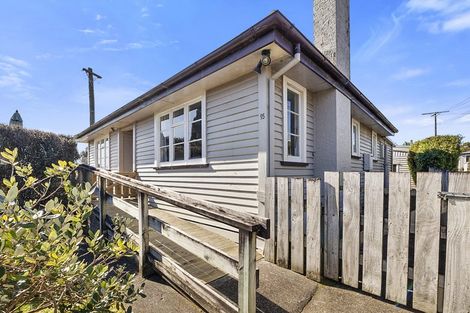 Photo of property in 95 Pioneer Road, Moturoa, New Plymouth, 4310