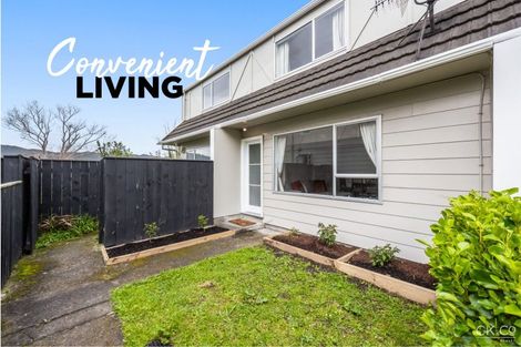 Photo of property in 2/264 Grounsell Crescent, Belmont, Lower Hutt, 5010