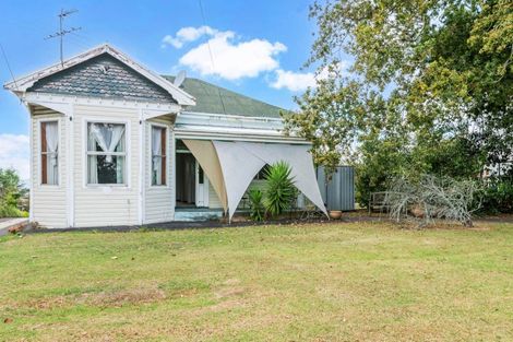 Photo of property in 137 Birkenhead Avenue, Birkenhead, Auckland, 0626