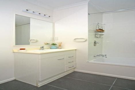 Photo of property in 3 Marewa Road, Hataitai, Wellington, 6021