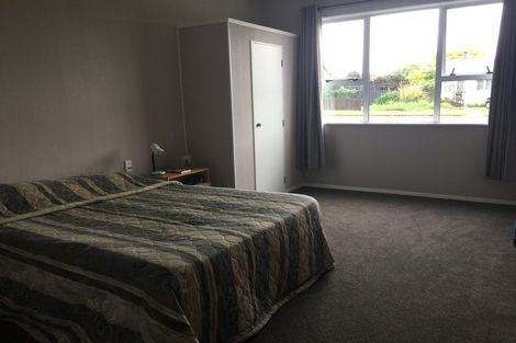 Photo of property in 37 Fox Street, Woodville, 4920