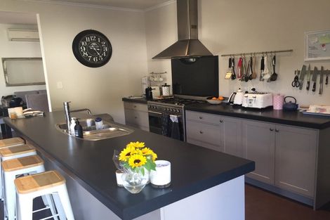 Photo of property in 50 Paremata Crescent, Paremata, Porirua, 5024