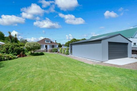 Photo of property in 23 Taupaki Road, Taupaki, Henderson, 0782