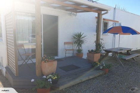 Photo of property in 80a Golf Road, New Lynn, Auckland, 0600