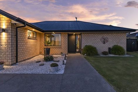 Photo of property in 13 Cressy Place, Darfield, 7510