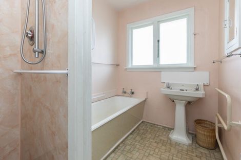 Photo of property in 30 Cuffs Road, Wainoni, Christchurch, 8061