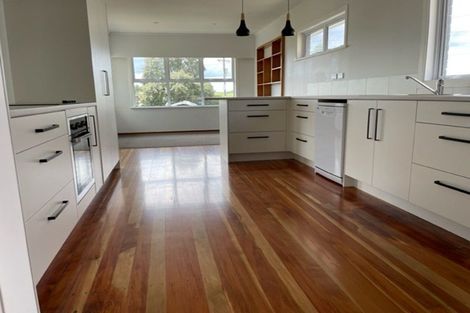 Photo of property in 36 Helvetia Road, Pukekohe, 2120