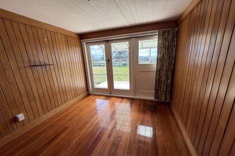 Photo of property in 141 Tawa Road, Kumeu, 0891