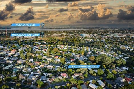 Photo of property in 25a Crompton Road, Massey, Auckland, 0614