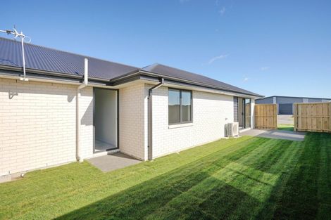 Photo of property in 16 Mabel Crescent, Halswell, Christchurch, 8025