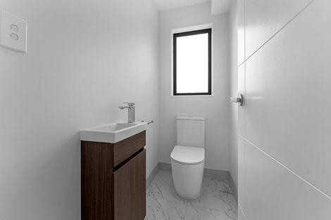 Photo of property in 7/1 Benita Place, Sunnyvale, Auckland, 0612